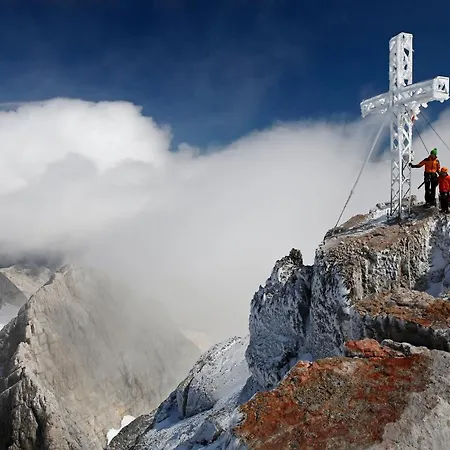 Helga * シュラートミンク